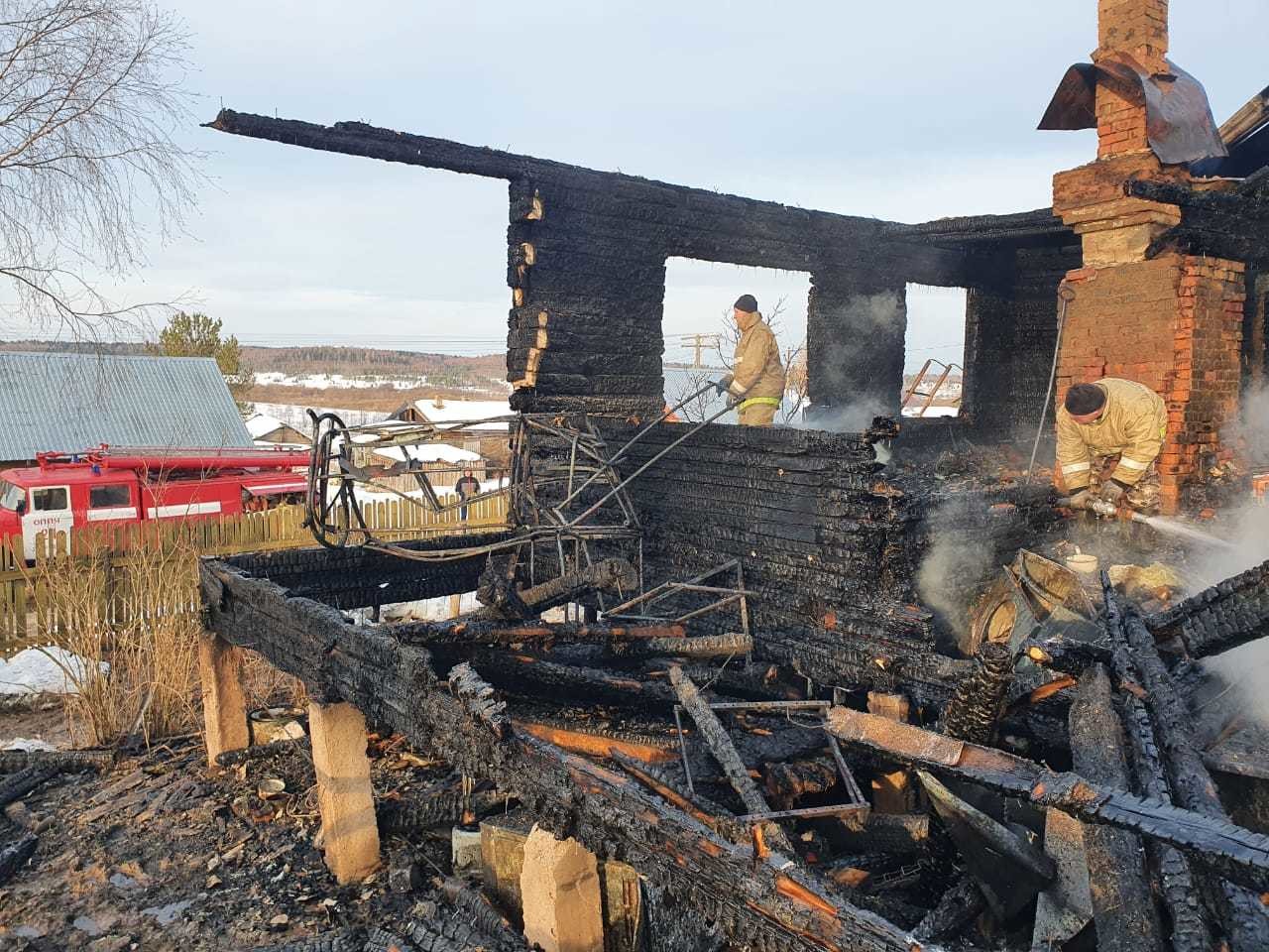В Устьянском районе в пожаре погибли супруги-пенсионеры